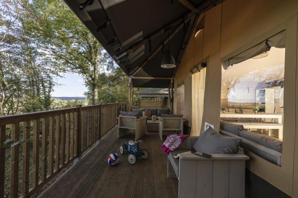 Camping Ushuaia Villages Au Bois Joli Andryes Ngoại thất bức ảnh
