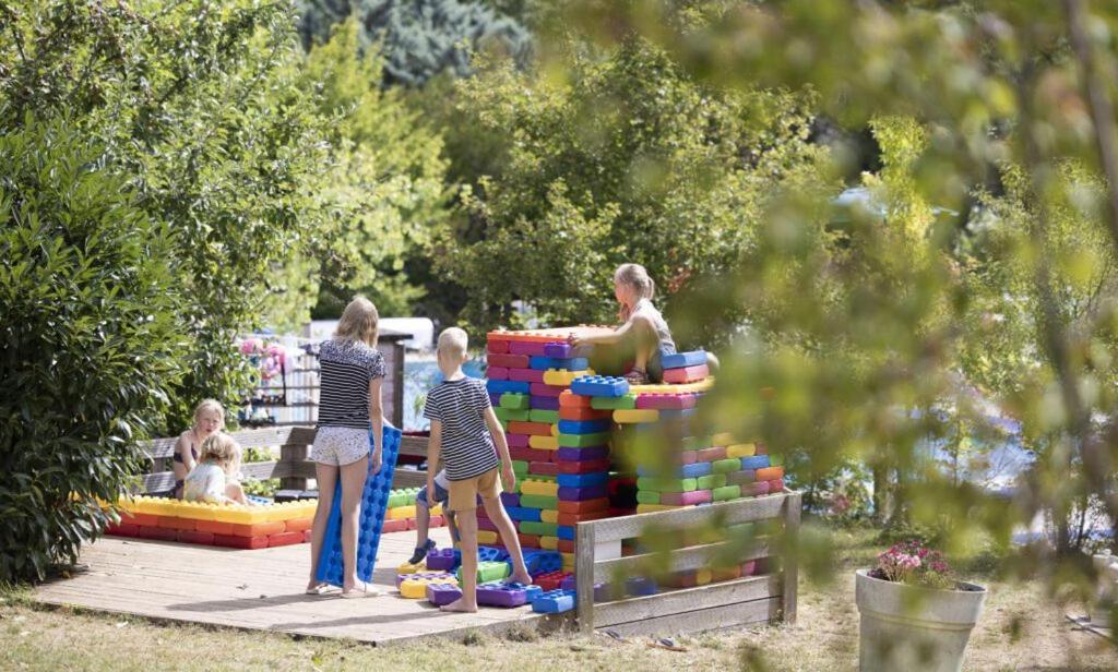 Camping Ushuaia Villages Au Bois Joli Andryes Ngoại thất bức ảnh