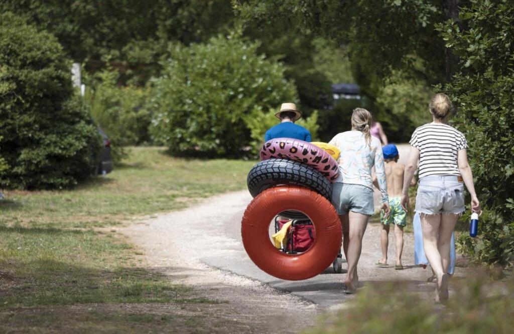 Camping Ushuaia Villages Au Bois Joli Andryes Ngoại thất bức ảnh