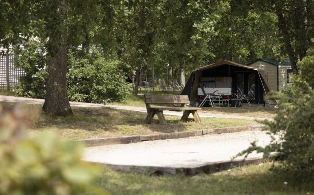 Camping Ushuaia Villages Au Bois Joli Andryes Ngoại thất bức ảnh